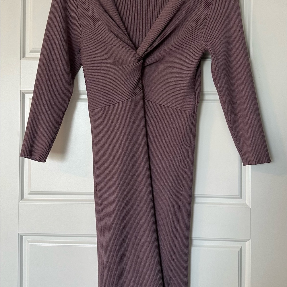Elegant Mauve Knotted Dress